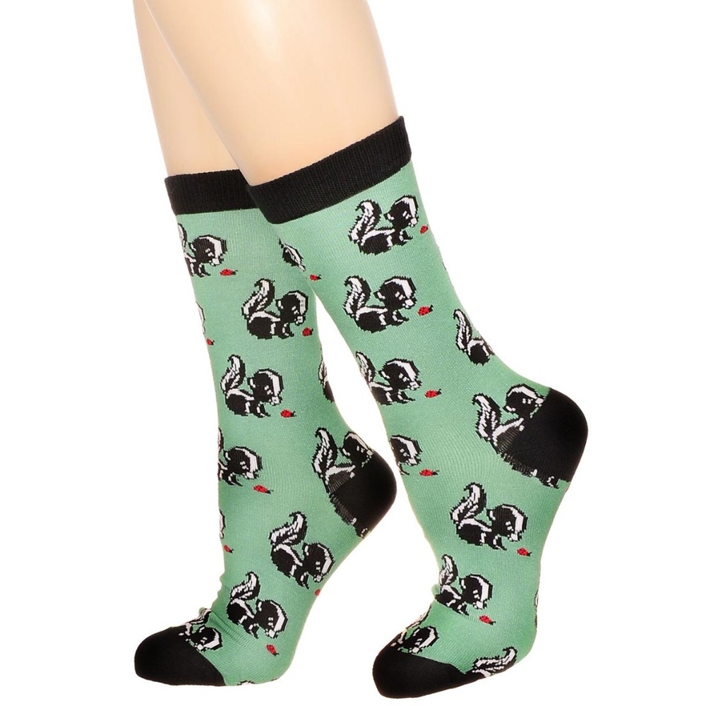 NEW Love Stinks Skunk Crew Socks